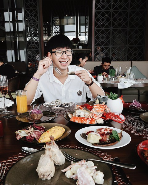 Nghề đi ăn thử giùm thiên hạ - Ảnh 6. Nghề đi ăn thử giùm thiên hạ - Ảnh 6.