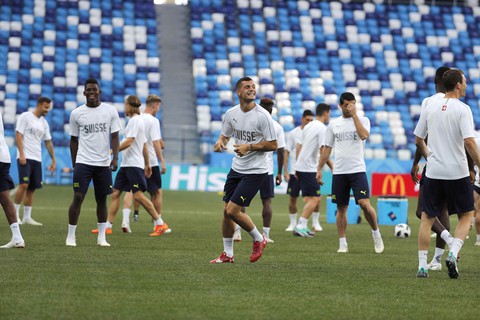 World Cup 27-6: Kèo trên lo lắng, Đức rộng đường đi tiếp? - Ảnh 4. World Cup 27-6: Kèo trên lo lắng, Đức rộng đường đi tiếp? - Ảnh 4.