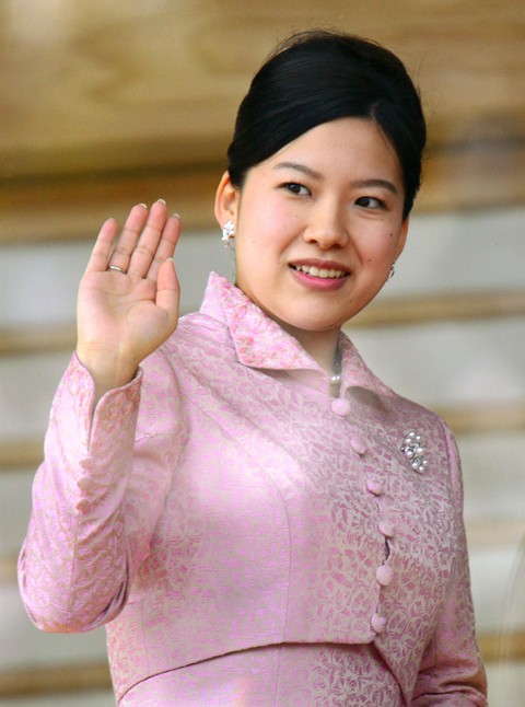 Thêm một công chúa Nhật Bản kết hôn với thường dân mùa thu này - Ảnh 1. Thêm một công chúa Nhật Bản kết hôn với thường dân mùa thu này - Ảnh 1.