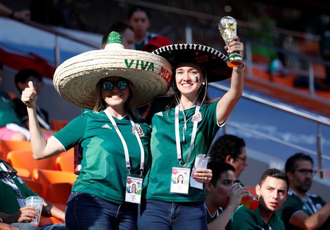 Mexico - Thụy Điển 0-3: Nắm tay nhau tiễn Đức khỏi World Cup 2018 - Ảnh 1. Mexico - Thụy Điển 0-3: Nắm tay nhau tiễn Đức khỏi World Cup 2018 - Ảnh 1.
