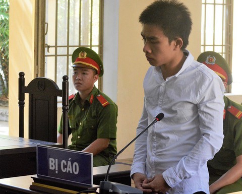Đâm người yêu 18 nhát dao, nam thanh niên lãnh 9 năm tù - Ảnh 1. Đâm người yêu 18 nhát dao, nam thanh niên lãnh 9 năm tù - Ảnh 1.
