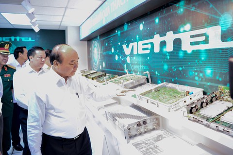 Thủ tướng: Đất nước cần nhiều doanh nghiệp như Viettel hơn nữa - Ảnh 2. Thủ tướng: Đất nước cần nhiều doanh nghiệp như Viettel hơn nữa - Ảnh 2.