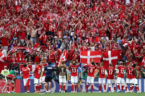 Những khoảnh khắc tràn đầy cảm hứng thể thao vòng bảng World Cup - Ảnh 2. Những khoảnh khắc tràn đầy cảm hứng thể thao vòng bảng World Cup - Ảnh 2.