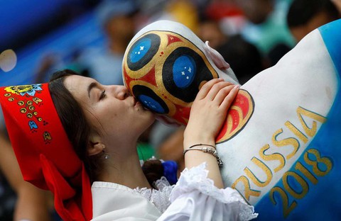 Những khoảnh khắc tràn đầy cảm hứng thể thao vòng bảng World Cup - Ảnh 19. Những khoảnh khắc tràn đầy cảm hứng thể thao vòng bảng World Cup - Ảnh 19.