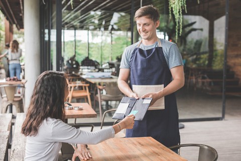 Những điều chủ thẻ nên biết để dùng thẻ an toàn - Ảnh 3. Những điều chủ thẻ nên biết để dùng thẻ an toàn - Ảnh 3.
