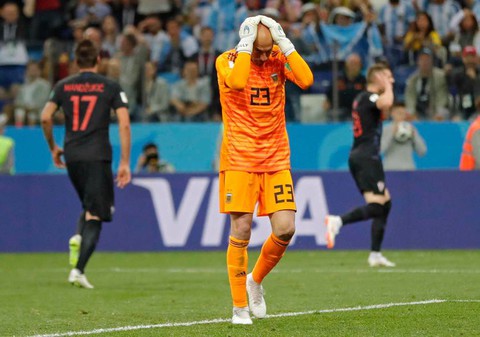 Những khoảnh khắc tràn đầy cảm hứng thể thao vòng bảng World Cup - Ảnh 10. Những khoảnh khắc tràn đầy cảm hứng thể thao vòng bảng World Cup - Ảnh 10.