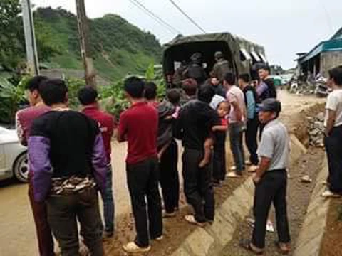 Bộ Công an tiêu diệt 2 trùm ma túy cố thủ trong nhà cài chất nổ - Ảnh 6. Bộ Công an tiêu diệt 2 trùm ma túy cố thủ trong nhà cài chất nổ - Ảnh 6.