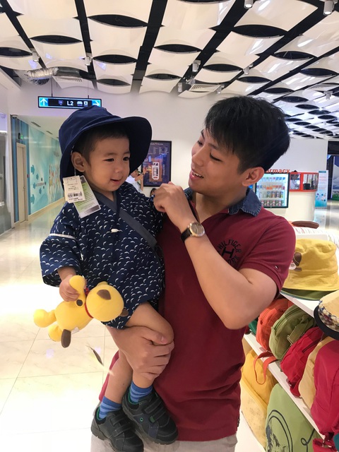 Ngày gia đình VN: những bố bỉm sữa nghỉ việc thay vợ chăm con - Ảnh 9. Ngày gia đình VN: những bố bỉm sữa nghỉ việc thay vợ chăm con - Ảnh 9.
