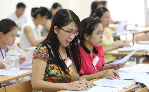 Chấm thế nào với những đề thi lạ? - Ảnh 2. Chấm thế nào với những đề thi lạ? - Ảnh 2.