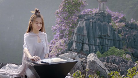 Chí Phèo, Kiều, Hoạn Thư... và khi văn chương thành cảm hứng âm nhạc - Ảnh 8. Chí Phèo, Kiều, Hoạn Thư... và khi văn chương thành cảm hứng âm nhạc - Ảnh 8.
