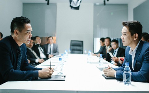 Hứa Vĩ Văn trở lại hình tượng soái ca trong Chàng vợ của em - Ảnh 4. Hứa Vĩ Văn trở lại hình tượng soái ca trong Chàng vợ của em - Ảnh 4.