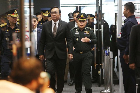 Thủ tướng Thái kêu gọi ông Thaksin quay về nếu ‘vô tội’ - Ảnh 1. Thủ tướng Thái kêu gọi ông Thaksin quay về nếu ‘vô tội’ - Ảnh 1.