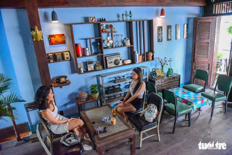 10 năm lặn lội tìm kỷ vật của cha mở quán cà phê biệt động Sài Gòn - Ảnh 8. 10 năm lặn lội tìm kỷ vật của cha mở quán cà phê biệt động Sài Gòn - Ảnh 8.