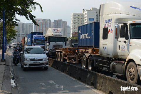 Thông xe cầu vượt Mỹ Thủy giải tỏa điểm đen kẹt xe - Ảnh 10. Thông xe cầu vượt Mỹ Thủy giải tỏa điểm đen kẹt xe - Ảnh 10.