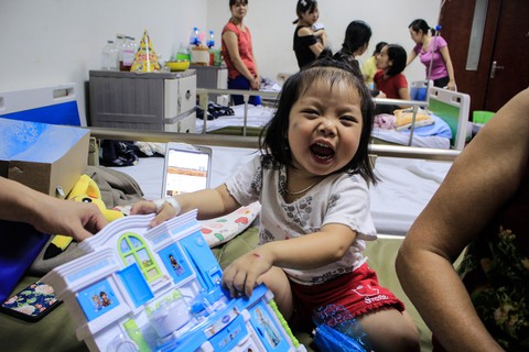 Ước mơ của Thúy đến với bệnh nhi ung thư Hà Nội - Ảnh 7. Ước mơ của Thúy đến với bệnh nhi ung thư Hà Nội - Ảnh 7.