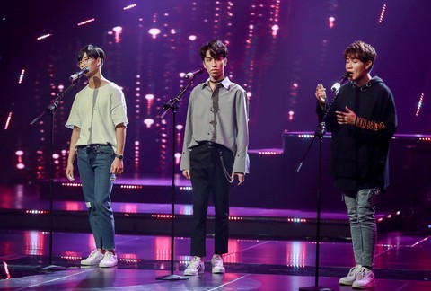 Hương Tràm có đang quá khó tính trong The debut? - Ảnh 5. Hương Tràm có đang quá khó tính trong The debut? - Ảnh 5.