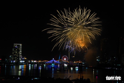 Ý chiến thắng lễ hội pháo hoa quốc tế Đà Nẵng 2018 - Ảnh 11. Ý chiến thắng lễ hội pháo hoa quốc tế Đà Nẵng 2018 - Ảnh 11.