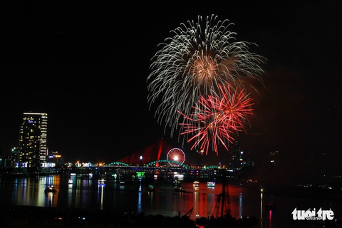 Ý chiến thắng lễ hội pháo hoa quốc tế Đà Nẵng 2018 - Ảnh 13. Ý chiến thắng lễ hội pháo hoa quốc tế Đà Nẵng 2018 - Ảnh 13.