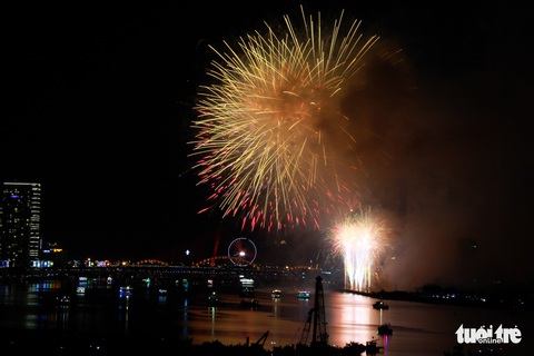 Ý chiến thắng lễ hội pháo hoa quốc tế Đà Nẵng 2018 - Ảnh 17. Ý chiến thắng lễ hội pháo hoa quốc tế Đà Nẵng 2018 - Ảnh 17.