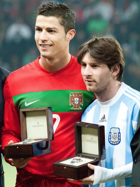 Cân áp lực gánh team của Messi và Ronaldo - Ảnh 10. Cân áp lực gánh team của Messi và Ronaldo - Ảnh 10.