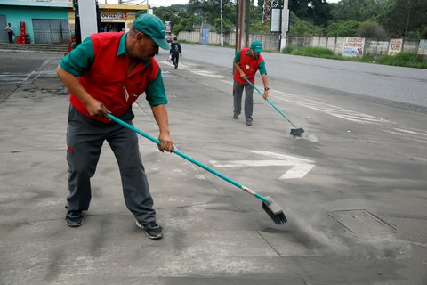 Núi lửa Guetemala bùng nổ, nhiều người chết và bị thương - Ảnh 6. Núi lửa Guetemala bùng nổ, nhiều người chết và bị thương - Ảnh 6.