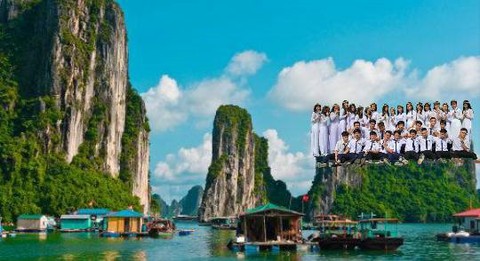 Bộ kỷ yếu của học sinh Cần Thơ: lên cả... cung trăng - Ảnh 3. Bộ kỷ yếu của học sinh Cần Thơ: lên cả... cung trăng - Ảnh 3.