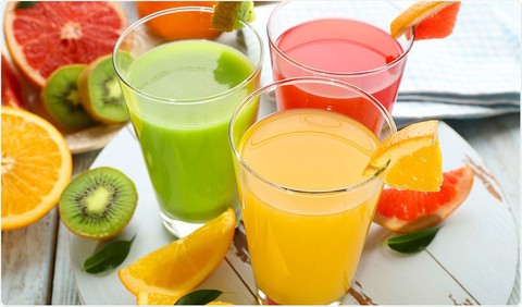 Ăn trái cây hay uống nước ép tốt hơn? - Ảnh 1. Ăn trái cây hay uống nước ép tốt hơn? - Ảnh 1.