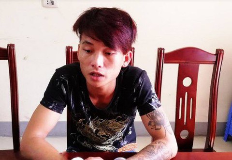 Mê chơi điện thoại, bị anh hàng xóm bắt cóc tống tiền - Ảnh 2. Mê chơi điện thoại, bị anh hàng xóm bắt cóc tống tiền - Ảnh 2.