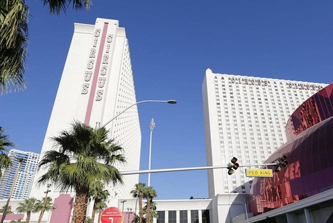 Gia đình 2 du khách Việt chết tại Las Vegas muốn đưa thi hài về sớm - Ảnh 1. Gia đình 2 du khách Việt chết tại Las Vegas muốn đưa thi hài về sớm - Ảnh 1.