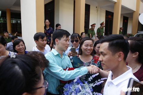 Bác sĩ Lương: Đây là điều vui nhất với tôi và người nhà bệnh nhân - Ảnh 1. Bác sĩ Lương: Đây là điều vui nhất với tôi và người nhà bệnh nhân - Ảnh 1.