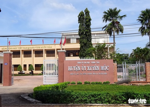 Tách người em trong ba anh em ruột trong Huyện ủy Xuyên Mộc - Ảnh 1. Tách người em trong ba anh em ruột trong Huyện ủy Xuyên Mộc - Ảnh 1.