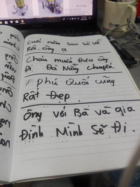 Chàng trai gây xúc động khi trò chuyện với ông nội qua giấy - Ảnh 3. Chàng trai gây xúc động khi trò chuyện với ông nội qua giấy - Ảnh 3.