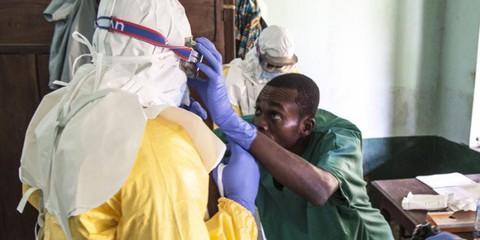 Giám sát tại cửa khẩu để ngăn bệnh Ebola - Ảnh 1. Giám sát tại cửa khẩu để ngăn bệnh Ebola - Ảnh 1.