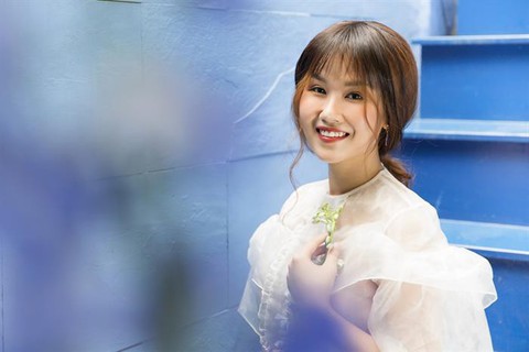 Vân Dung bị chê, Tăng Thanh Hà yoga, Võ Hạ Trâm ra album là tin hot 5-6 - Ảnh 9. Vân Dung bị chê, Tăng Thanh Hà yoga, Võ Hạ Trâm ra album là tin hot 5-6 - Ảnh 9.
