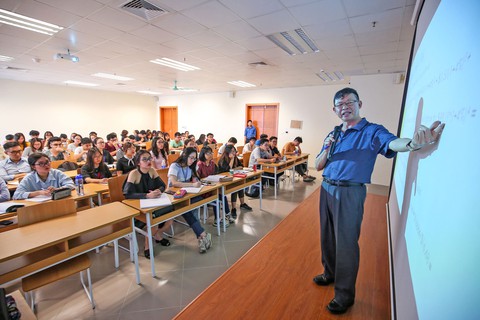 Muốn các trường bỏ cơ quan chủ quản, phải sửa luật - Ảnh 1. Muốn các trường bỏ cơ quan chủ quản, phải sửa luật - Ảnh 1.