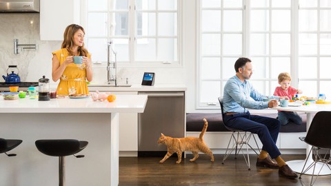 Amazon giờ đã có quá nhiều cách ‘theo dõi’ bạn - Ảnh 1. Amazon giờ đã có quá nhiều cách ‘theo dõi’ bạn - Ảnh 1.