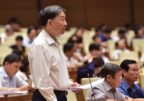 Bộ trưởng Tô Lâm: Công an chính quy về xã sẽ giúp tinh gọn bộ máy - Ảnh 3. Bộ trưởng Tô Lâm: Công an chính quy về xã sẽ giúp tinh gọn bộ máy - Ảnh 3.
