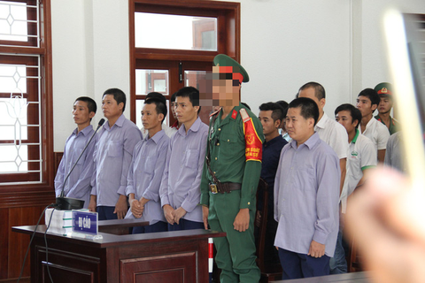 Đại úy phá rừng pơmu nhận án cao hơn đề nghị - Ảnh 2. Đại úy phá rừng pơmu nhận án cao hơn đề nghị - Ảnh 2.