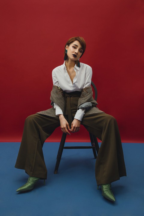 Nhã Phương làm nóng hình ảnh trên mọi mặt trận - Ảnh 9. Nhã Phương làm nóng hình ảnh trên mọi mặt trận - Ảnh 9.