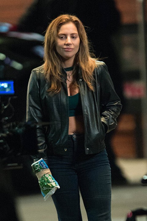 A star is born: Lady Gaga lần đầu chân thật trong phim - Ảnh 4. A star is born: Lady Gaga lần đầu chân thật trong phim - Ảnh 4.