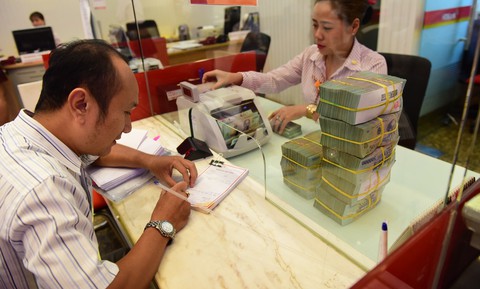 Siết cho vay bất động sản, ngân hàng đẩy vốn cho đối tượng đặc thù - Ảnh 1. Siết cho vay bất động sản, ngân hàng đẩy vốn cho đối tượng đặc thù - Ảnh 1.