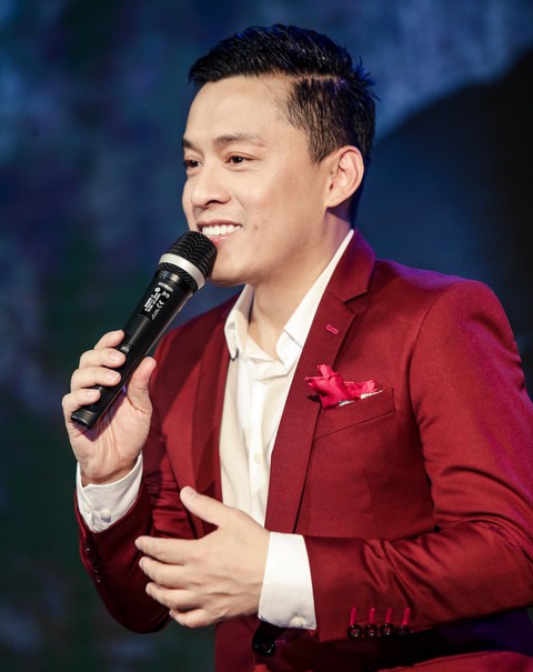 Lam Trường làm sống lại thanh xuân 8x với Lãng quên chiều thu - Ảnh 1. Lam Trường làm sống lại thanh xuân 8x với Lãng quên chiều thu - Ảnh 1.