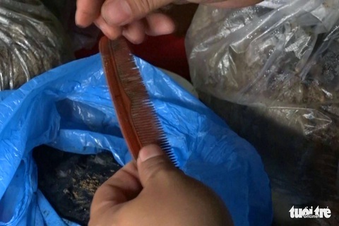 Phát hiện nhiều mộ liệt sĩ trong vườn nhà dân - Ảnh 2. Phát hiện nhiều mộ liệt sĩ trong vườn nhà dân - Ảnh 2.