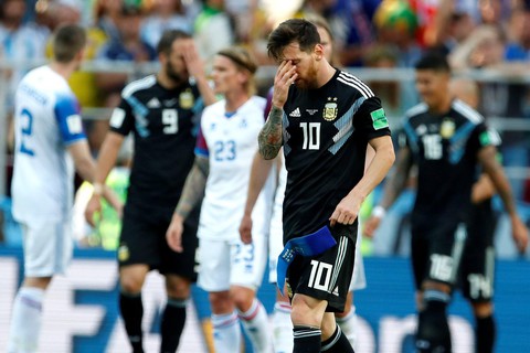 Messi đen đủi ở World Cup phải chăng là điềm xui được báo trước? - Ảnh 2. Messi đen đủi ở World Cup phải chăng là điềm xui được báo trước? - Ảnh 2.