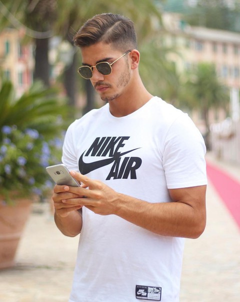 Hé lộ gương mặt kế nhiệm Ronaldo chỉ sau 15 phút xuất hiện - Ảnh 6. Hé lộ gương mặt kế nhiệm Ronaldo chỉ sau 15 phút xuất hiện - Ảnh 6.