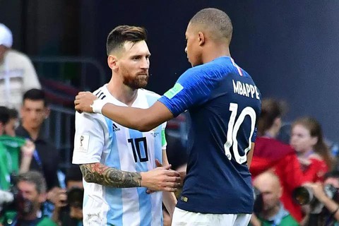 Messi đen đủi ở World Cup phải chăng là điềm xui được báo trước? - Ảnh 9. Messi đen đủi ở World Cup phải chăng là điềm xui được báo trước? - Ảnh 9.