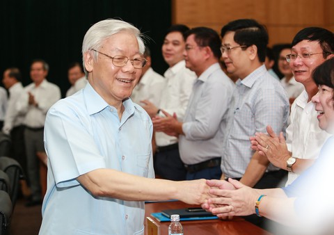 Tổng bí thư nhắc Bộ Công thương phải bản lĩnh và vững vàng - Ảnh 2. Tổng bí thư nhắc Bộ Công thương phải bản lĩnh và vững vàng - Ảnh 2.