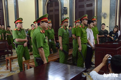 18 tuổi 16 ngày và bản án tử hình - Ảnh 3. 18 tuổi 16 ngày và bản án tử hình - Ảnh 3.