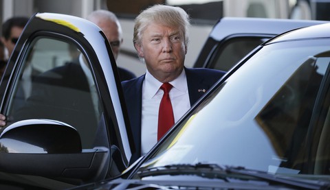Tập đoàn nhà ông Trump bị tài xế kiện quỵt tiền tăng ca 6 năm - Ảnh 1. Tập đoàn nhà ông Trump bị tài xế kiện quỵt tiền tăng ca 6 năm - Ảnh 1.