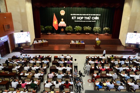 Khai mạc kỳ họp HĐND TP.HCM: Cử tri vẫn bức xúc về kẹt xe, ngập nước... - Ảnh 1. Khai mạc kỳ họp HĐND TP.HCM: Cử tri vẫn bức xúc về kẹt xe, ngập nước... - Ảnh 1.